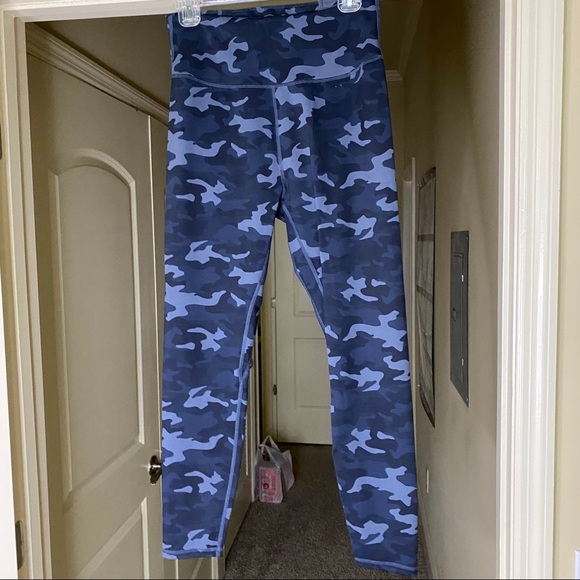 NWOT Amazon Leggings💙 - Picture 2 of 3